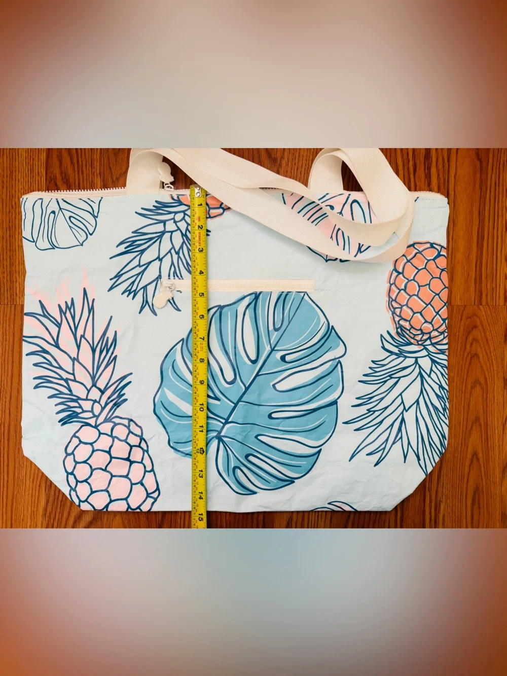 Hawaii Loa Pineapple & Palm Tote Bag in Light Blue (new/no tag)